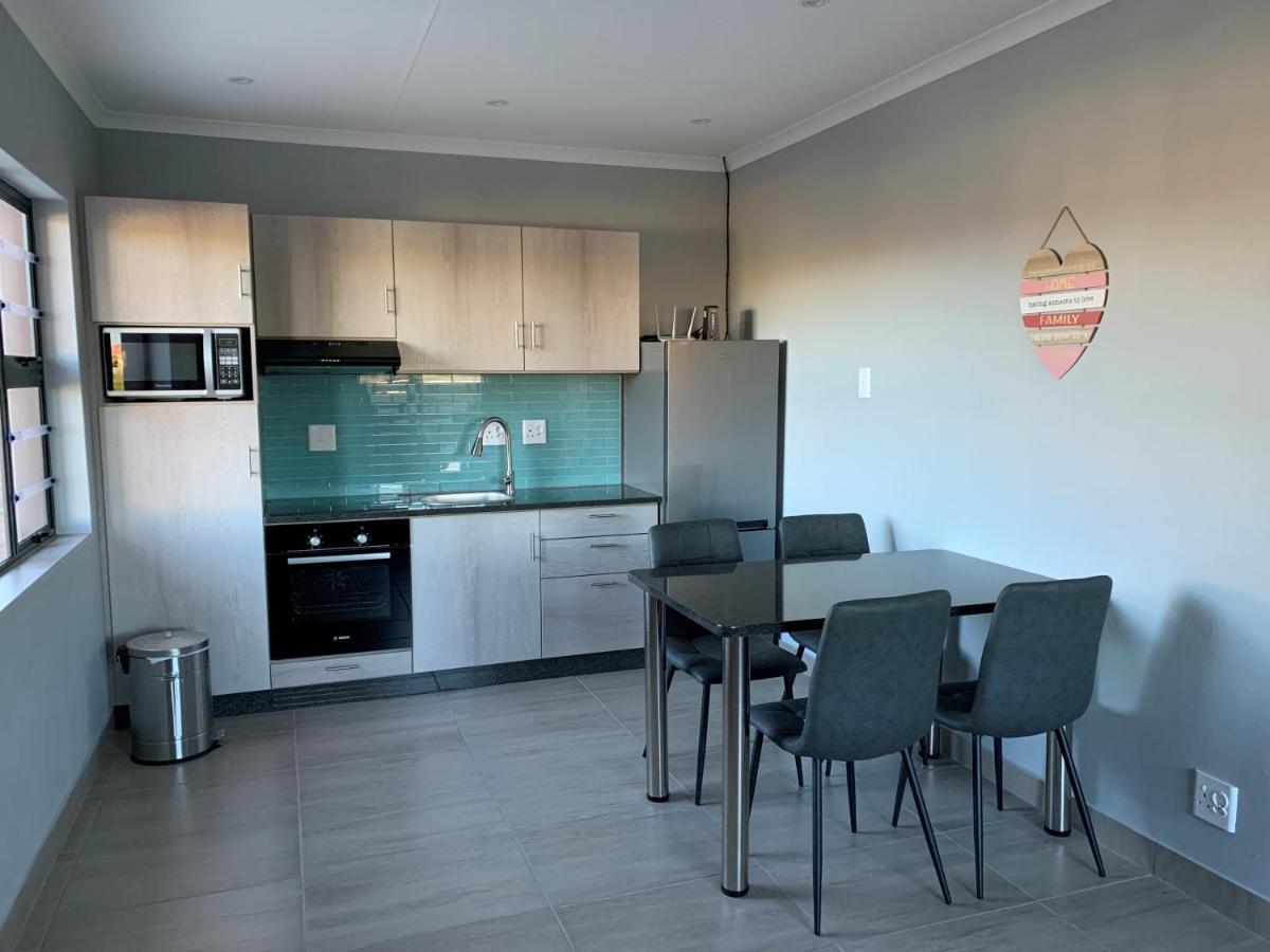 Elephant House, 2 Bedroom House, Next To Pilanesberg And Sun City Mogwase Экстерьер фото