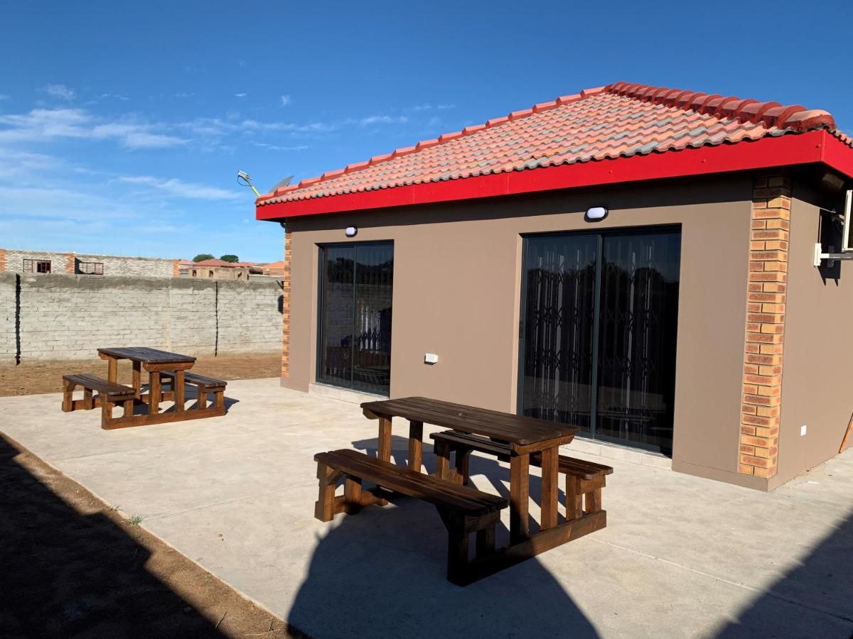 Elephant House, 2 Bedroom House, Next To Pilanesberg And Sun City Mogwase Экстерьер фото